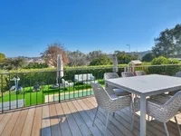 Недвижимость Villa Croix des Gardes: 8