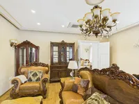Недвижимость Apartment, more than 5 rooms, Center: 20