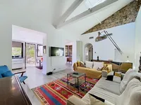 Недвижимость Villa Petit Juas: 2