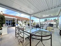 Недвижимость Villa Croix des Gardes: 1