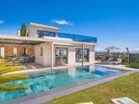 Недвижимость Villa Mandelieu-La-Napoule: 1