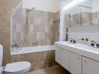 Недвижимость Apartment 7 rooms: 9