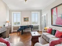 Недвижимость Apartment 6 rooms: 1