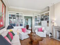 Недвижимость Apartment 6 rooms: 3