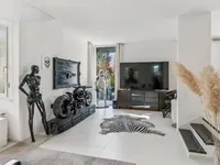 Недвижимость Bifamiliar house 8 rooms: 3