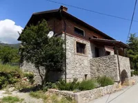 Недвижимость Семейный дом 480 м², Запад: 12