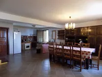 Недвижимость Семейный дом 480 м², Запад: 16
