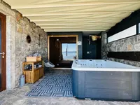 Недвижимость Семейный дом 250 м², Запад: 14