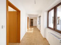 Недвижимость Офисное помещение в центре: 5