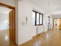 Недвижимость Офисное помещение в центре: 9
