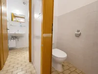 Недвижимость Офисное помещение в центре: 10