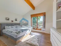 Недвижимость Apartment 5 rooms: 8
