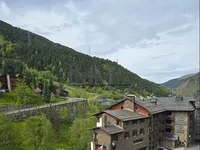 Недвижимость Penthouse with 3 bedrooms and parking in El Tarter: 1