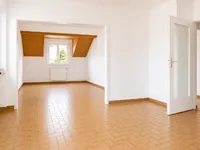 Недвижимость Apartment 3 rooms: 4