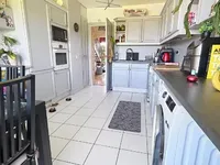 Недвижимость Attic flat 6 rooms: 3