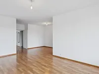 Недвижимость Apartment 4 rooms: 3