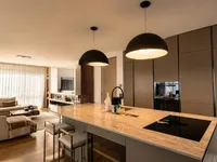 Недвижимость Apartment 5 rooms: 1