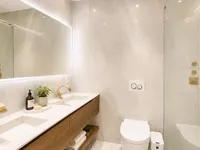Недвижимость Apartment 5 rooms: 8
