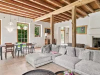 Недвижимость Single house 6 rooms: 3