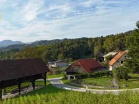 Недвижимость The 'Veshina' estate in a quiet sunny location: 2