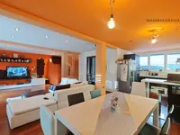 Недвижимость House for two owners Bizovik: 1
