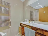 Недвижимость Exclusive penthouse in La Cortinada: 12