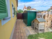 Недвижимость Дом с террасой рядом со школой: 26