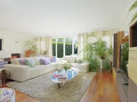 Недвижимость Row house 9 rooms: 1