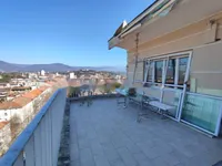 Недвижимость Трехкомнатная в центре Горизии: 22