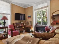 Недвижимость Apartment 2.5 rooms: 1