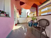 Недвижимость Трехкомнатная квартира в центре: 1