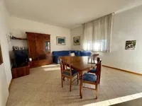 Недвижимость Четырёхкомнатная квартира, Центр Гориции: 3