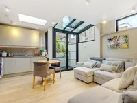 Недвижимость Richards Place: 7
