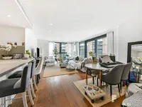 Недвижимость Compton House: 1