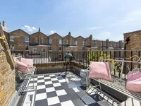 Недвижимость Redcliffe Place: 3