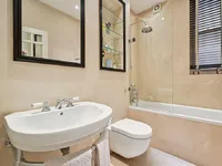 Недвижимость Cheyne Court: 4