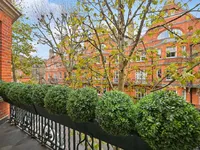 Недвижимость Cheyne Court: 6