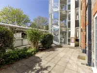 Недвижимость Crown Lodge, 12 Elystan Street: 1