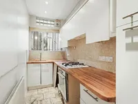 Недвижимость Cathcart Road: 12