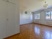 Недвижимость Apartment 5 rooms: 4