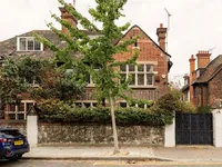 Недвижимость Upper Cheyne Row: 7
