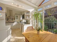 Недвижимость Milborne Grove: 10