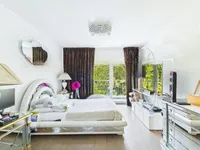 Недвижимость Single house 7 rooms: 10