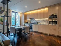 Недвижимость Whistler Square: 10