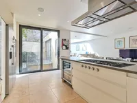 Недвижимость Roland Way, South Kensington: 1