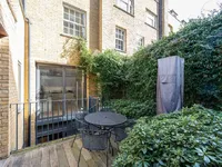 Недвижимость Roland Way, South Kensington: 44