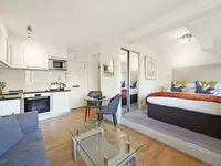 Недвижимость Sloane Avenue: 16