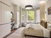 Недвижимость Burton Court, Franklins Row: 1