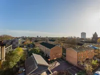 Недвижимость Collins Tower, Blues Street: 8