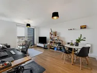 Недвижимость Collins Tower, Blues Street: 15